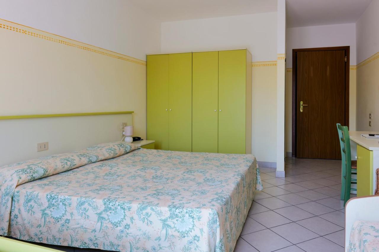 Hotel Club I Pini - Residenza D'Epoca In Versilia Lido di Camaiore Exterior foto